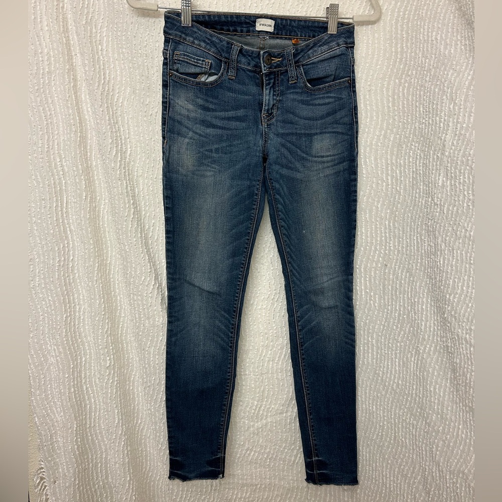 Sneak Peek Skinny Jeans Size 26 Low Rise Medium Wash Denim
